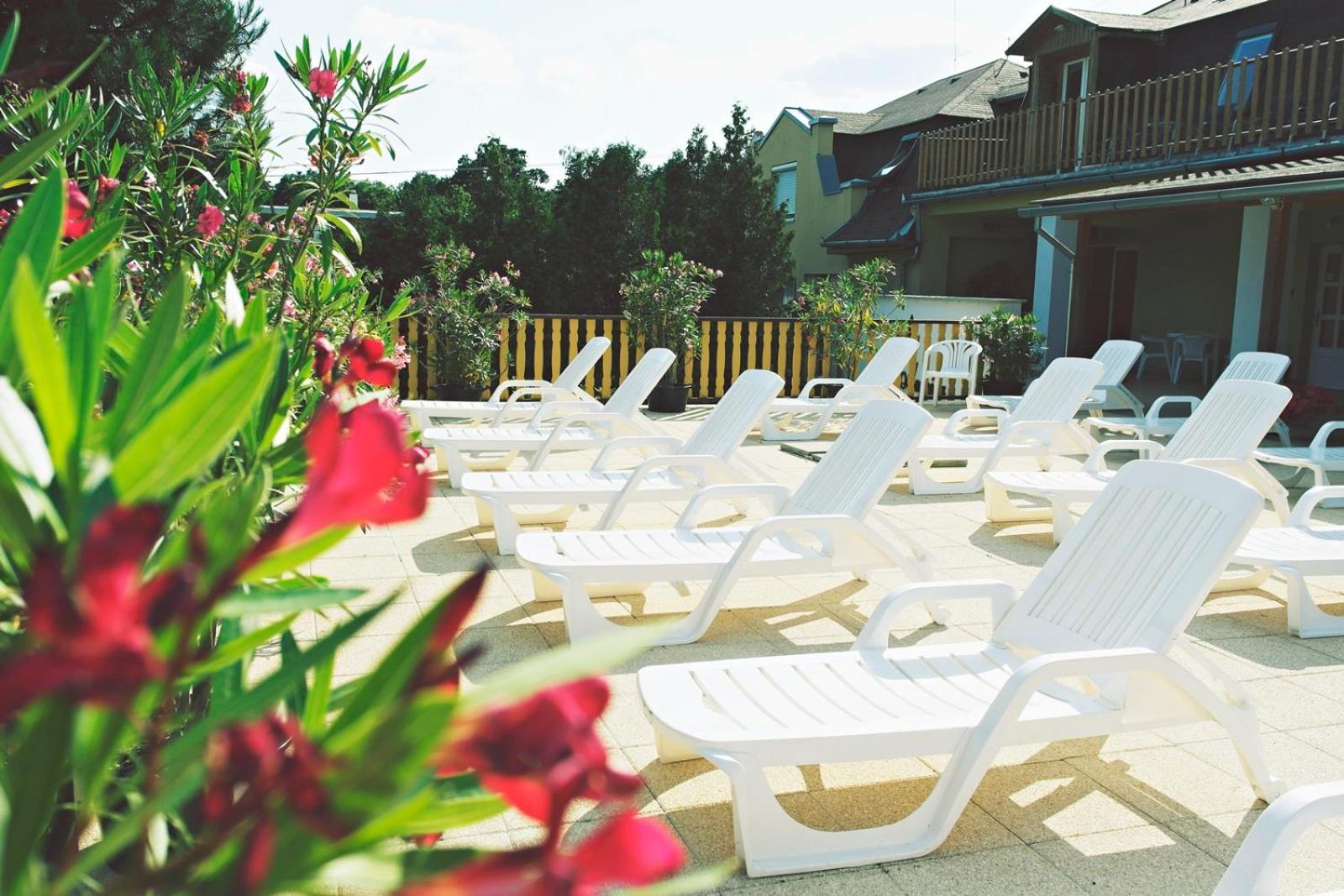Hotel Magnolia バラトンセペズド エクステリア 写真