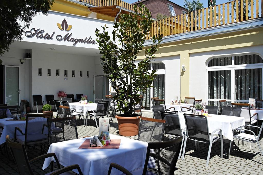 Hotel Magnolia バラトンセペズド エクステリア 写真